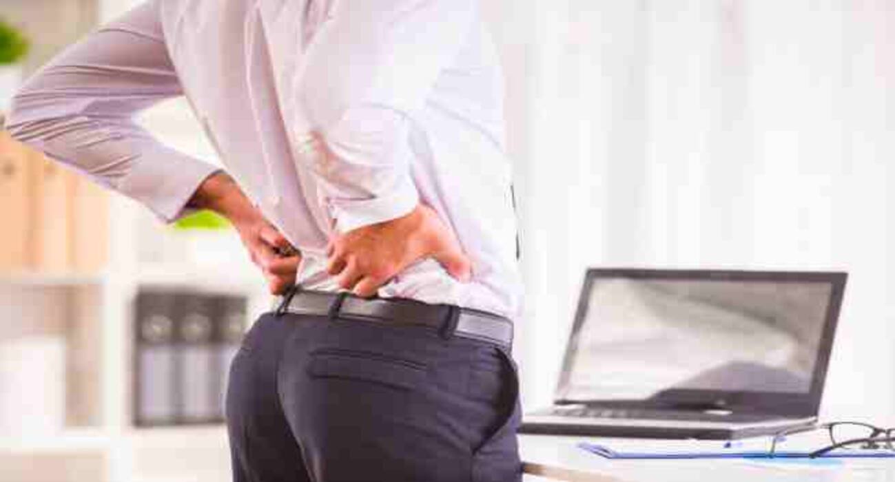 5 ways to work out in the office (no equipment needed)