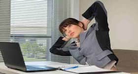 5 ways to work out in the office (no equipment needed)