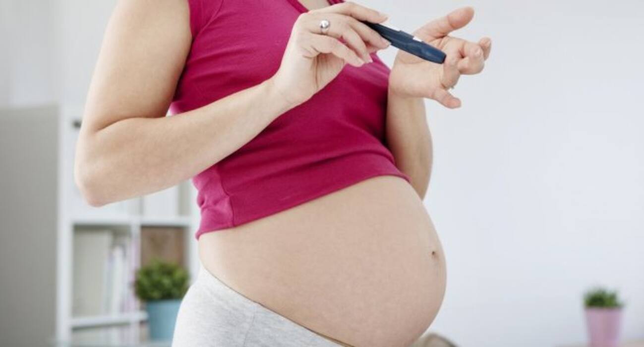गर्भपात (miscarriage) होने के 7 कारण