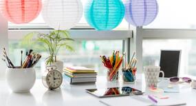 9 things you should always keep on your office desk