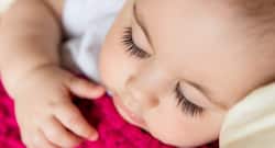 Real moms share 5 tricks they use to make their babies sleep!