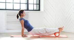 Exercises to get a toned butt by using just a foam roller