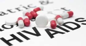 विश्व एड्स दिवस 2017: कैसे HIV/AIDS की दवाइयां बिगाड़ देती हैं आपकी त्वचा? 