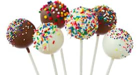 Healthy recipe for kids: Chocolate and oats lollipops