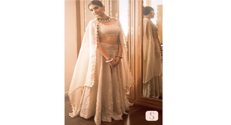 Here's how your favourite celebrities looked this Diwali (makeup, hairstyle and everything!)