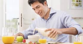 Stay slim by having a big breakfast