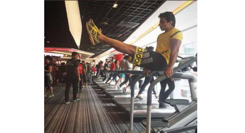 These inspiring gym photos of your favorite B-town stars will make you hit the gym RIGHT AWAY!