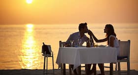 11 foods you should NEVER eat on a date