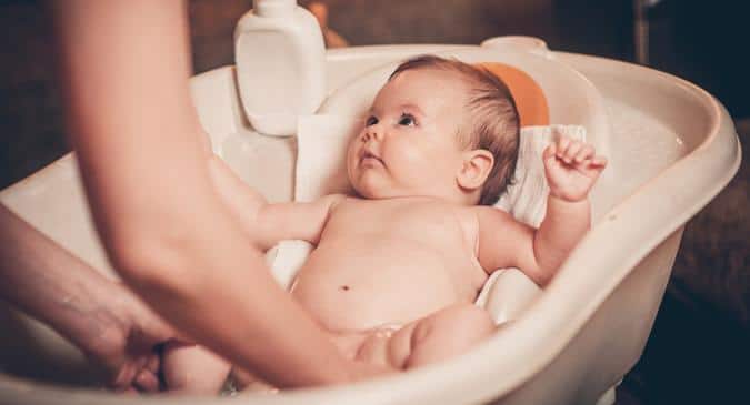 Is it safe to bathe babies with borewell water? (baby care query) |  
