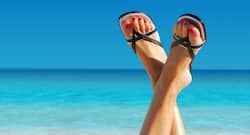 7 expert tips to take care of your feet at home!