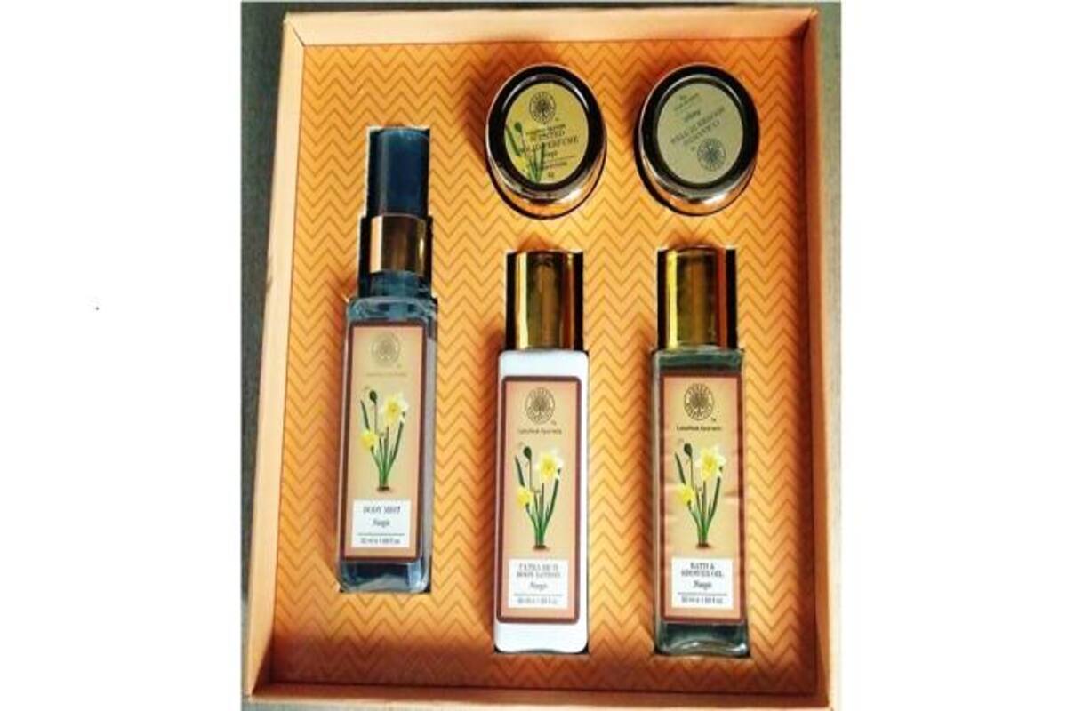 Product Review Forest Essentials Perfumed Bath Ritual Gift Box Thehealthsite Com Discover our selection of ayurvedic skincare, body care and hair care products from forest essentials. forest essentials perfumed bath ritual