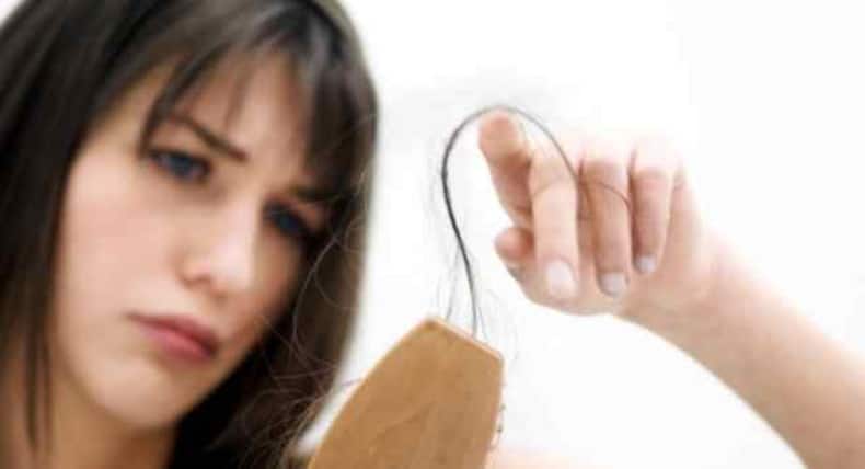 इन 4 तरीकों से बालों की ड्राईनेस दूर करेगा जोजोबा ऑयल