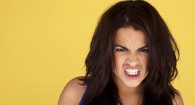 25 ways you can stop being a jerk in public places