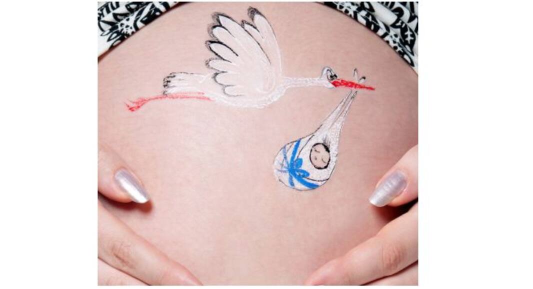 5 pregnant belly paintings that are just too cute!