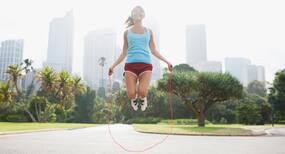 10-minute jump rope workout to blast fat
