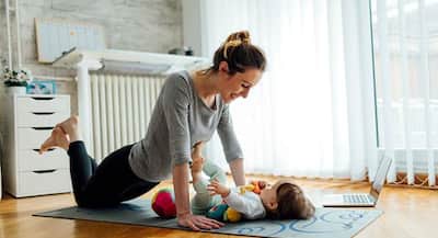 These cute toddlers exercising with their parents will melt your heart!