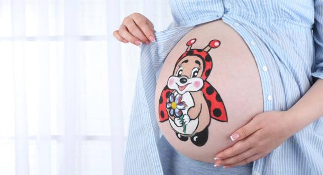 5 pregnant belly paintings that are just too cute!
