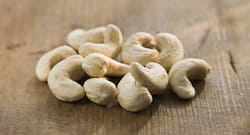 क्या काजू कोलेस्ट्रॉल कंट्रोल और Weight Loss में मदद कर सकते हैं?