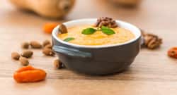 Weaning recipe: Apricot and almond porridge