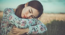 Dealing with a break-up? These 6 yoga poses will give you strength and help you heal