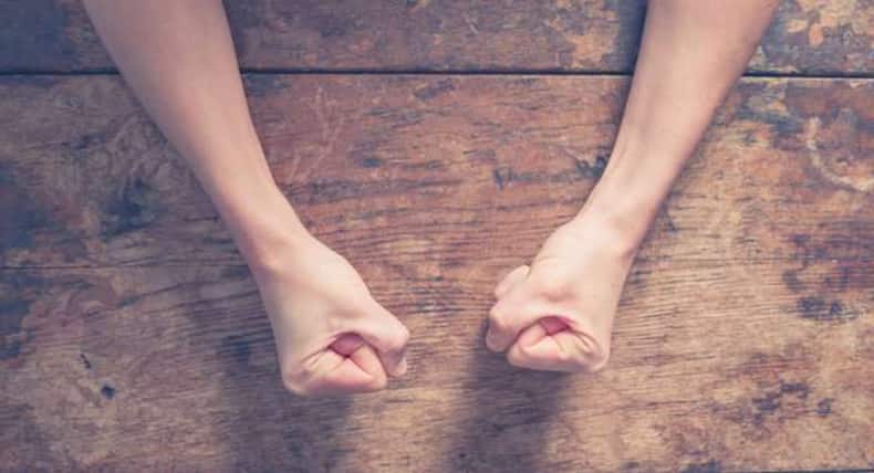 10 signs you are emotionally strong
