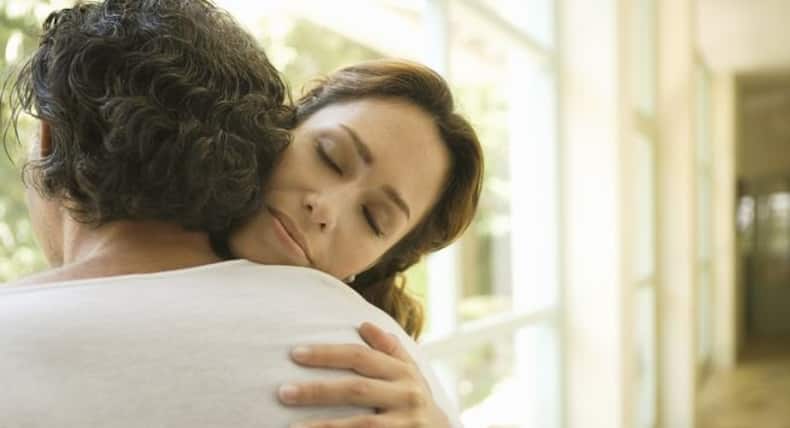 10 signs you are emotionally strong