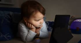 Smartphone addiction in kids can lead to neck and back problems