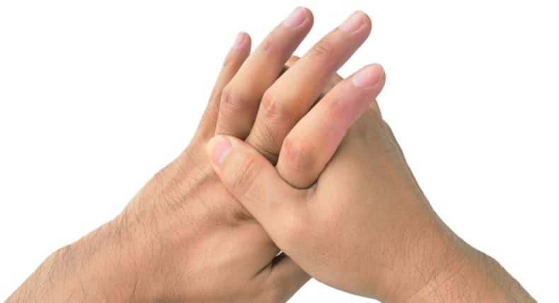 6 gross things that happen to you when you bite your nails!