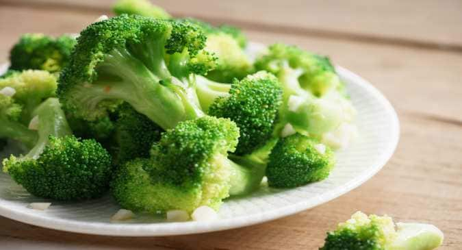 Healthy recipe - Garlic lemon broccoli to fill you up any time ...