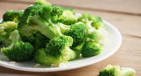 Healthy recipe - Garlic lemon broccoli to fill you up any time!