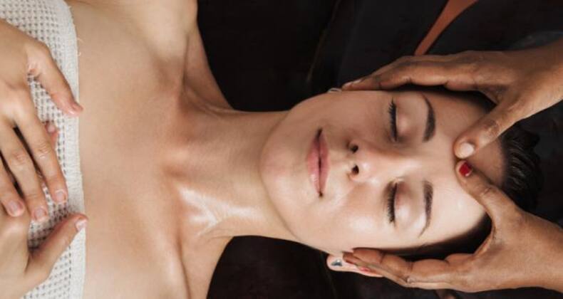 World Thyroid Day 2017: 5 Ayurvedic tips for a healthy thyroid