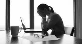 Are you a millennial? You need to know about the millennial burnout syndrome and its symptoms