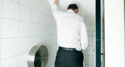 5 symptoms of UTI (urinary tract infection) in men