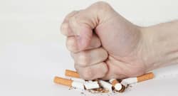 सिगरेट पीने की तलब से बचने की 7 आसान टिप्स