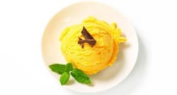 Healthy homemade ice cream with just 3 ingredients! (Sugar free recipe)