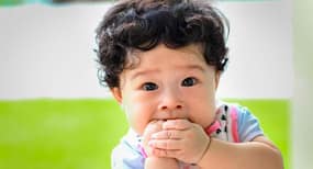 Lactation expert shares tips for breastfeeding when your child starts teething and biting