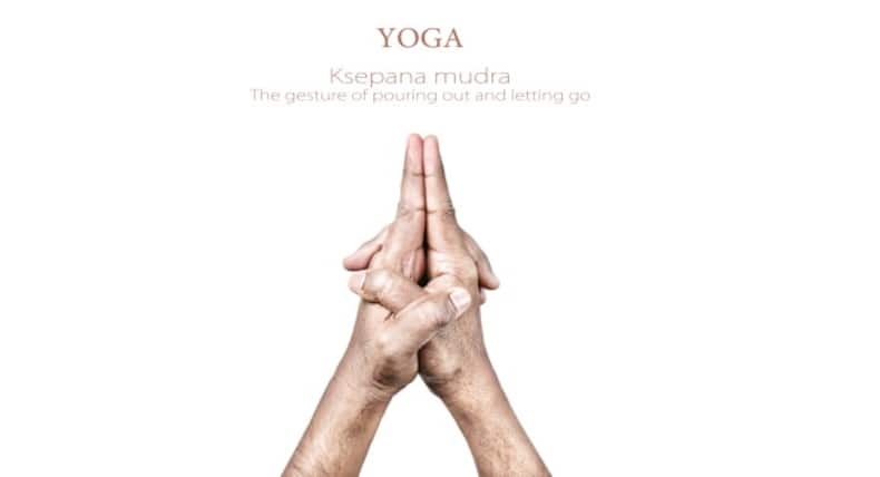 5 Yoga Mudras To Deal With Anger Before It Gets Out of Control