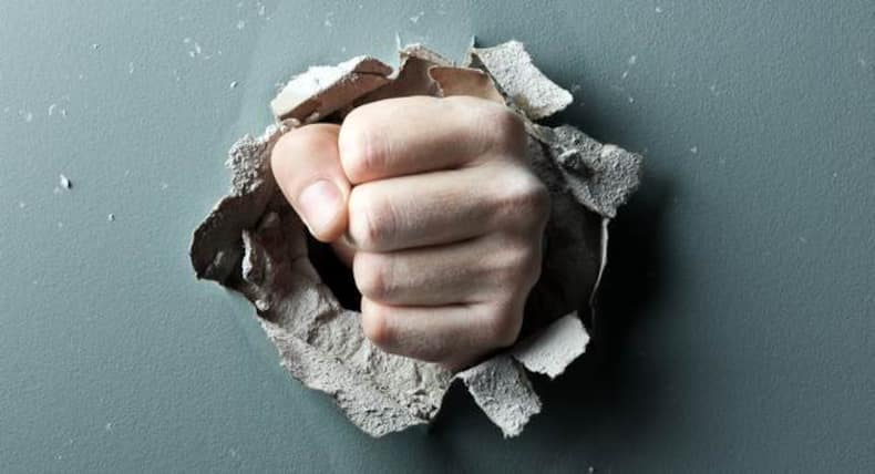 5 Yoga Mudras To Deal With Anger Before It Gets Out of Control
