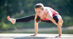 Firefly Pose (Tittibhasana): How To Practice, Benefits And Precautions