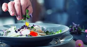 Healthy food garnishes you must try using