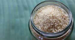 Organic sugar vs white sugar-- Which one is better?