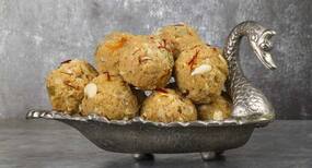Healthy recipe-- Methi ke laddoo to increase breast milk production in lactating mothers