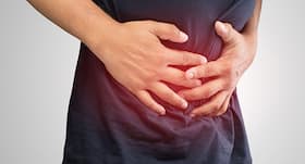इन लक्षणों से पहचानें कि पेट में बढ़ गयी है एसिड की मात्रा