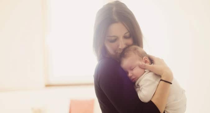 5 types of aches and pains a mother faces post pregnancy 