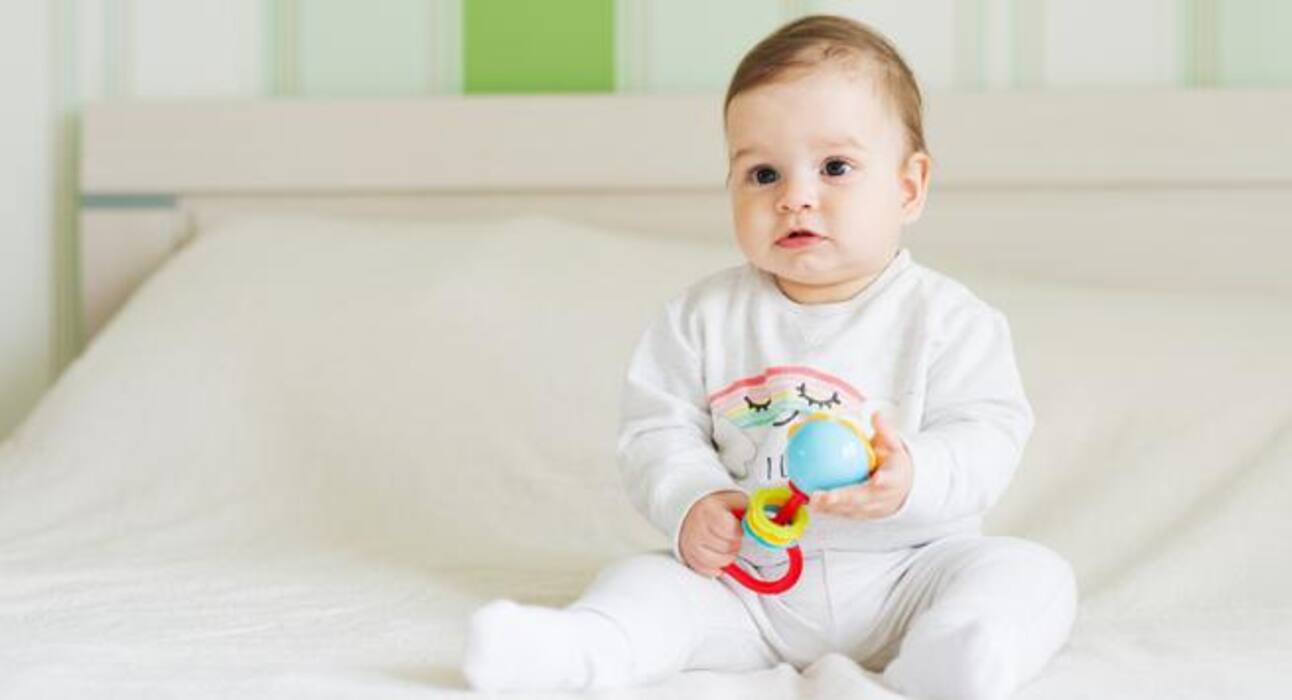 Toys all newborns (0-6 month-old babies) should have