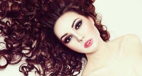 Make your face appear slimmer with hair contouring!