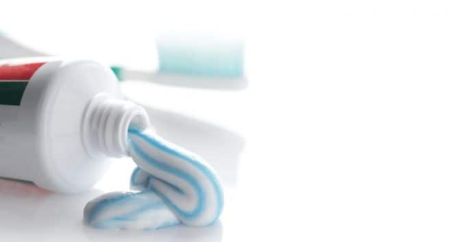 Can applying toothpaste help you get rid of acne? | TheHealthSite.com