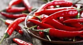 5 things that happen to your body when you eat too many chillies