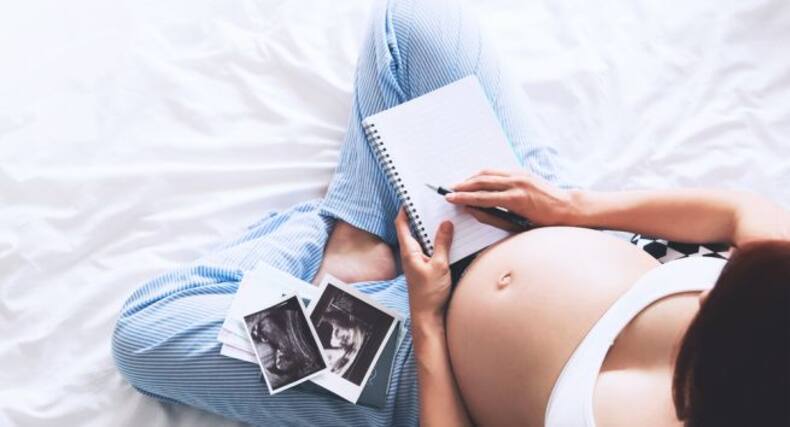 6 fun ways to record your pregnancy journey and make a memoir