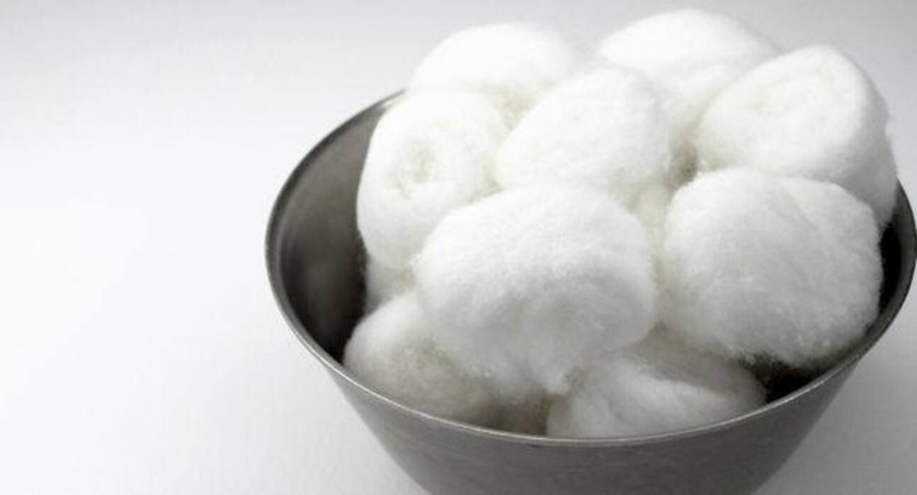 छोटे बच्चों के साथ सफर करते समय इन 15 चीजों को बैग में रखें ज़रूर